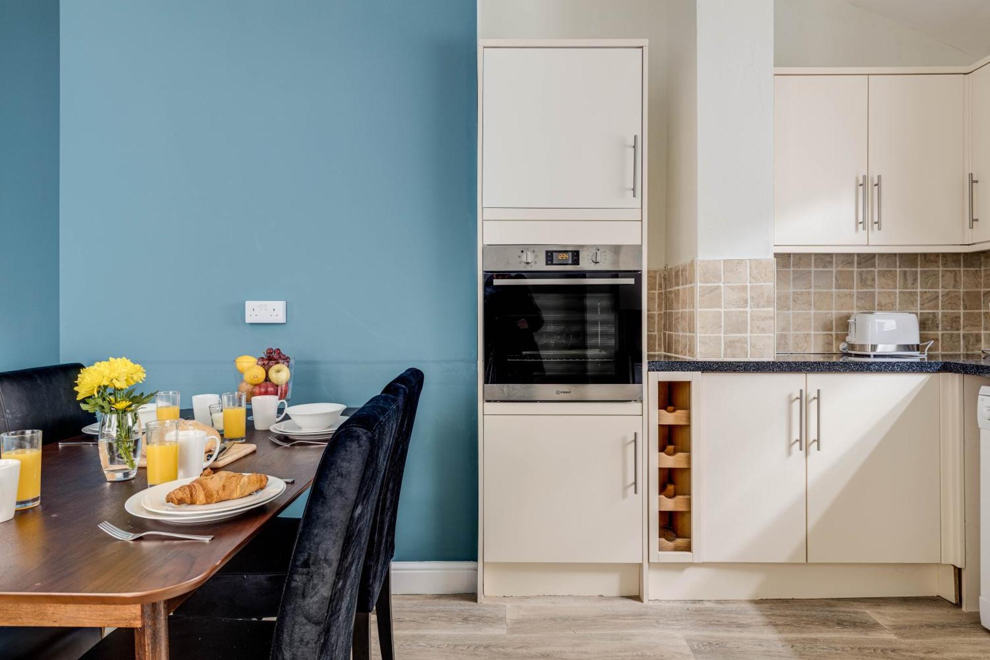 Esplanade Garden Apartment 스카버러 외부 사진